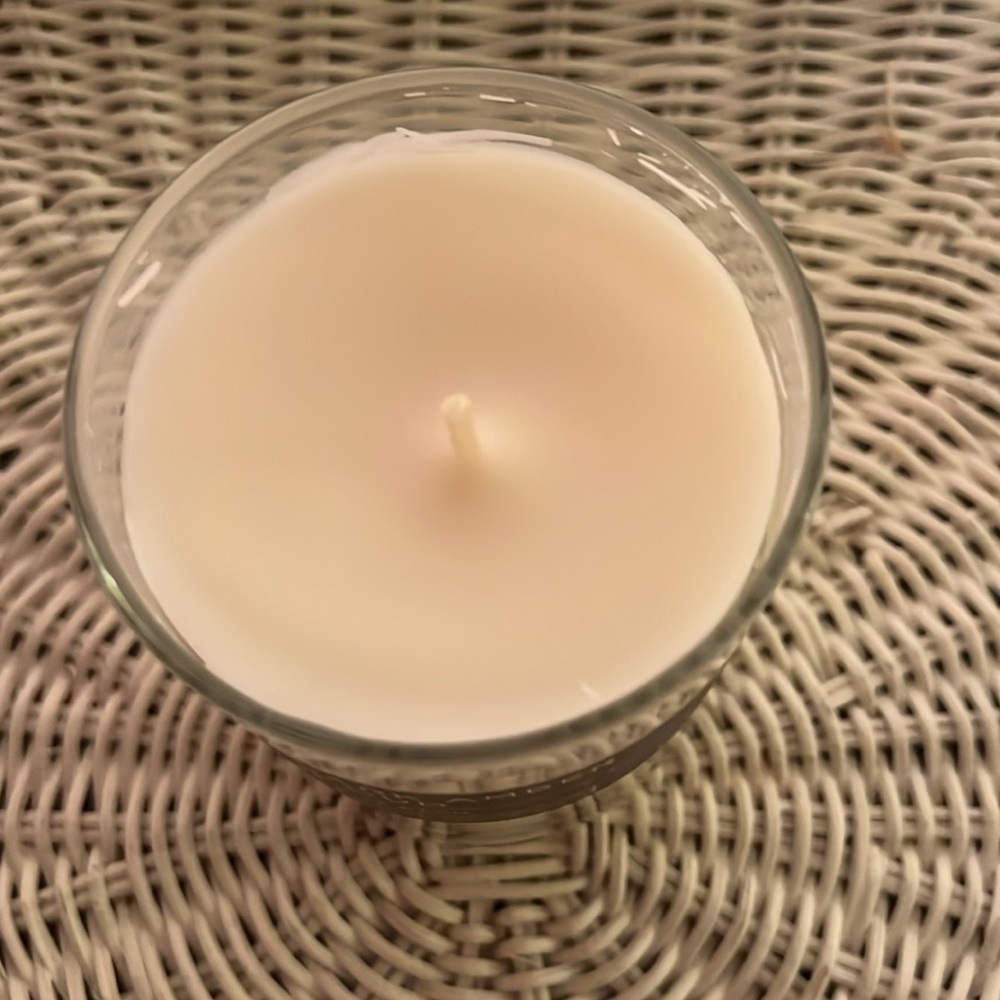 Bath and Body Works Single Wick Candle Dark Amber & Oud In Box White Barn - Picture 2 of 6